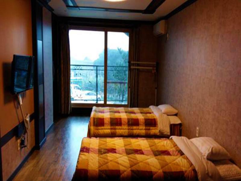 Jeju Ts Youth Hostel & Resort Seogwipo Exterior photo
