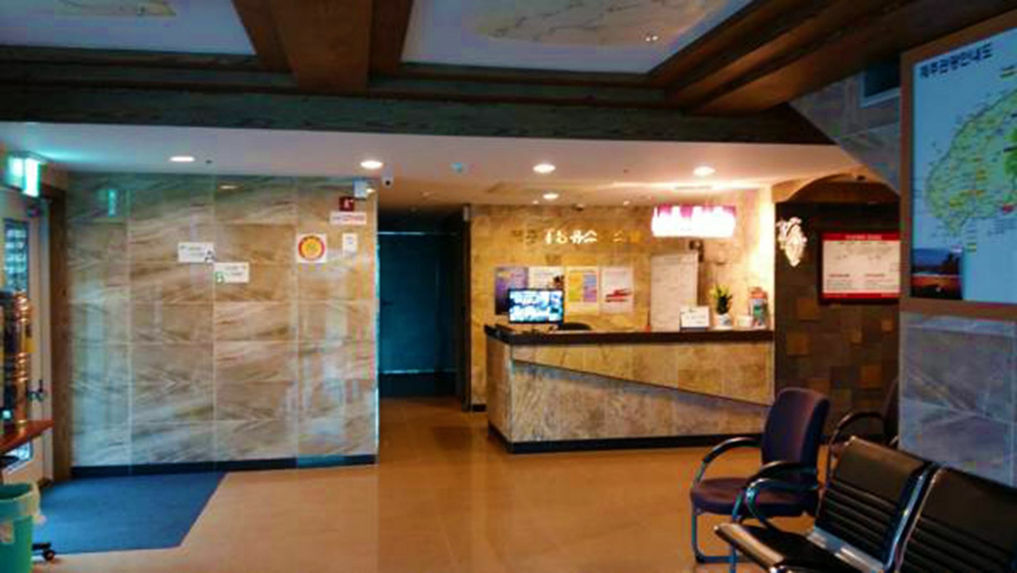 Jeju Ts Youth Hostel & Resort Seogwipo Exterior photo